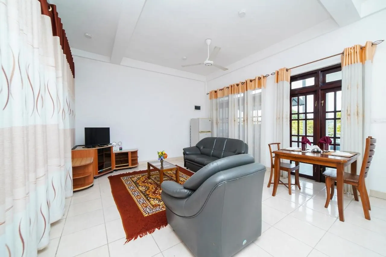 Dazzling Villa Kandy Hotel